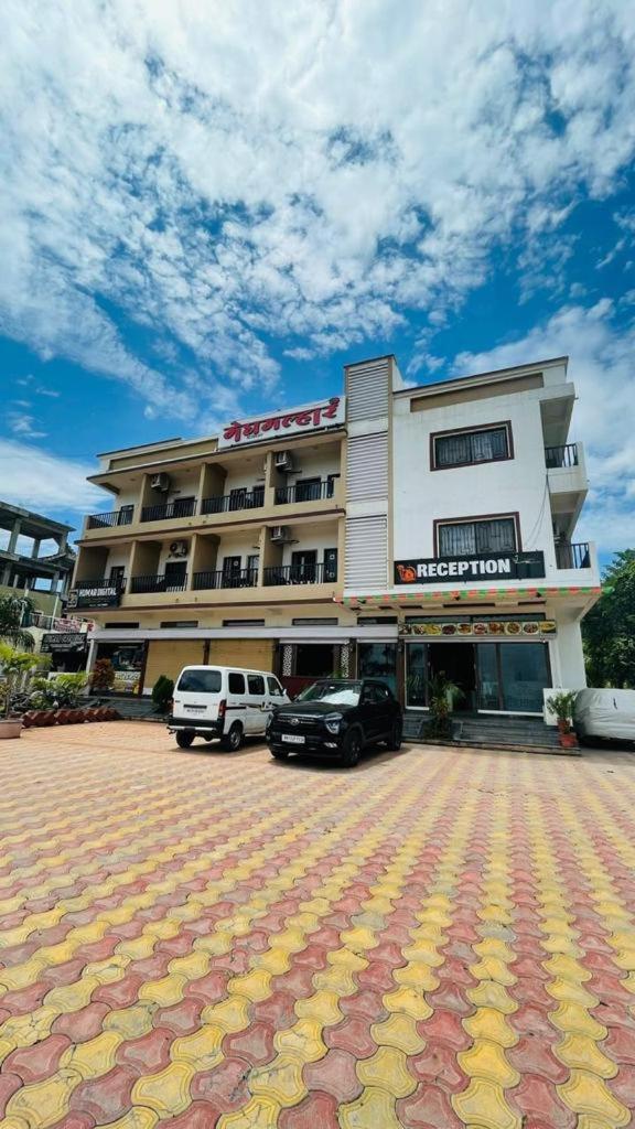 Hotel Meghmalhar Lodging Jejuri Εξωτερικό φωτογραφία